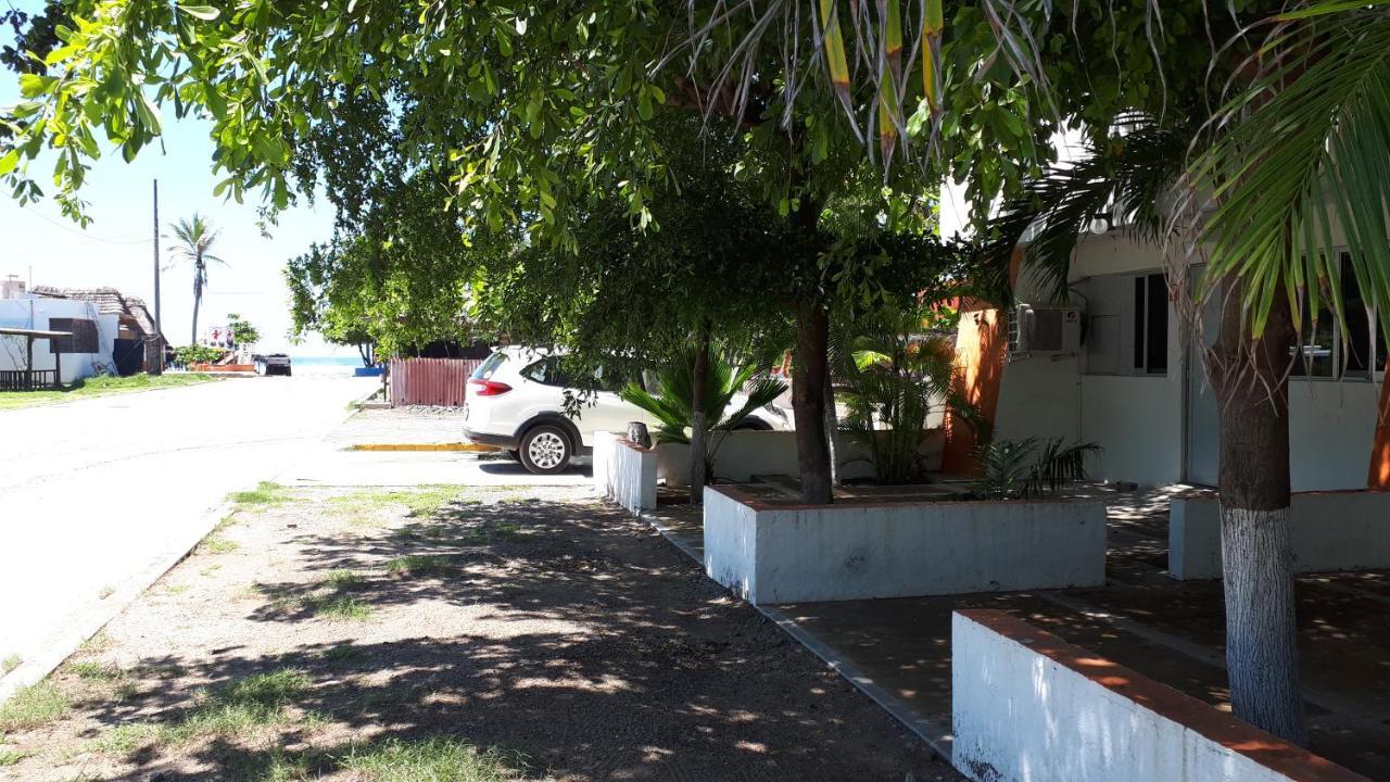 Bungalows Delfin Hotel Playa Azul Exterior photo