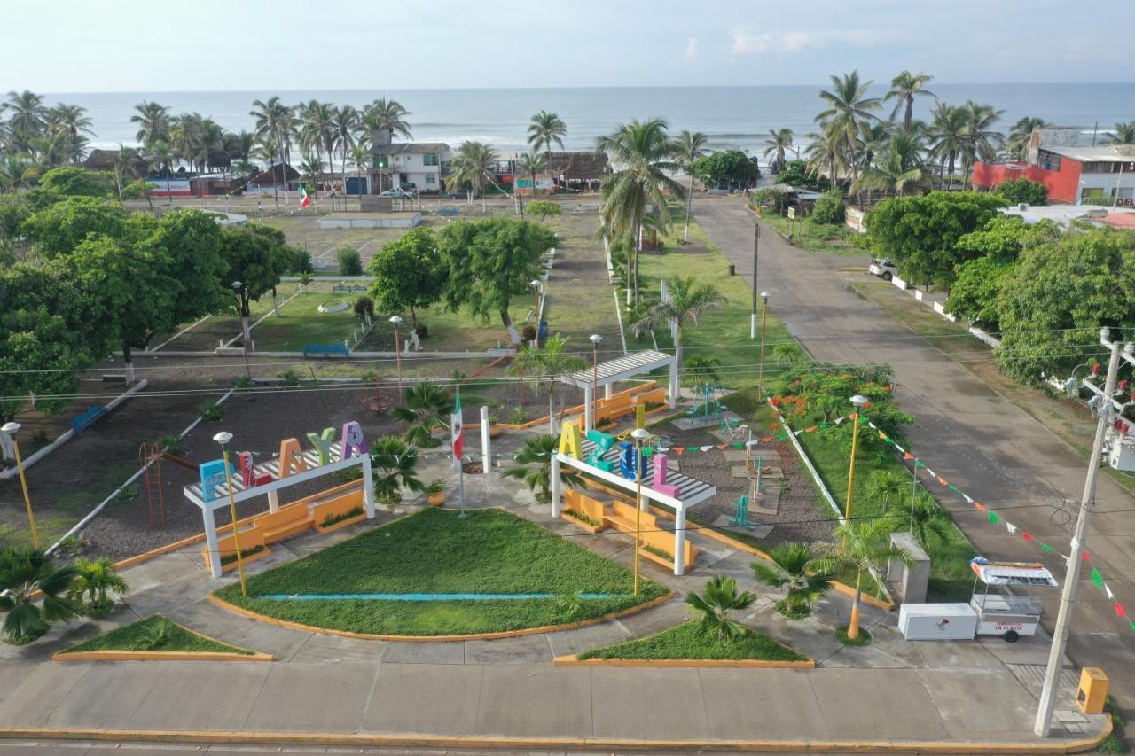 Bungalows Delfin Hotel Playa Azul Exterior photo